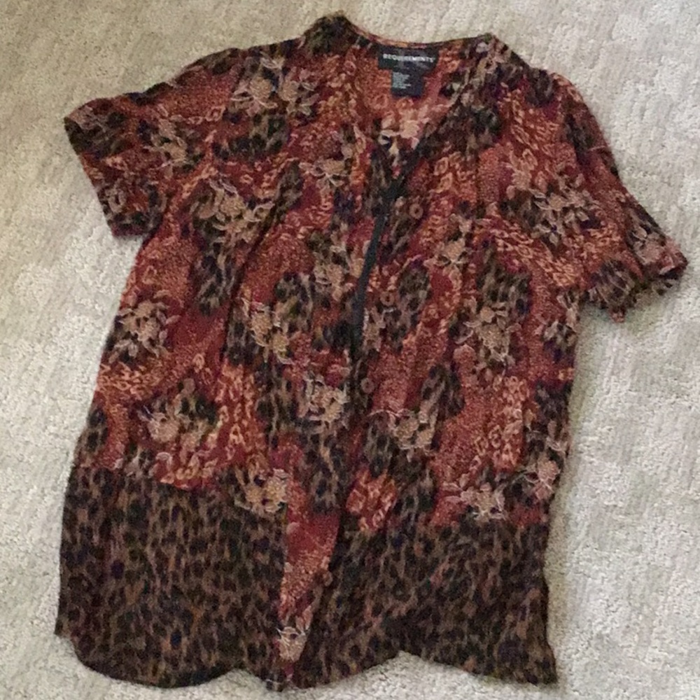 Requirements sh sl animal print blouse Size L